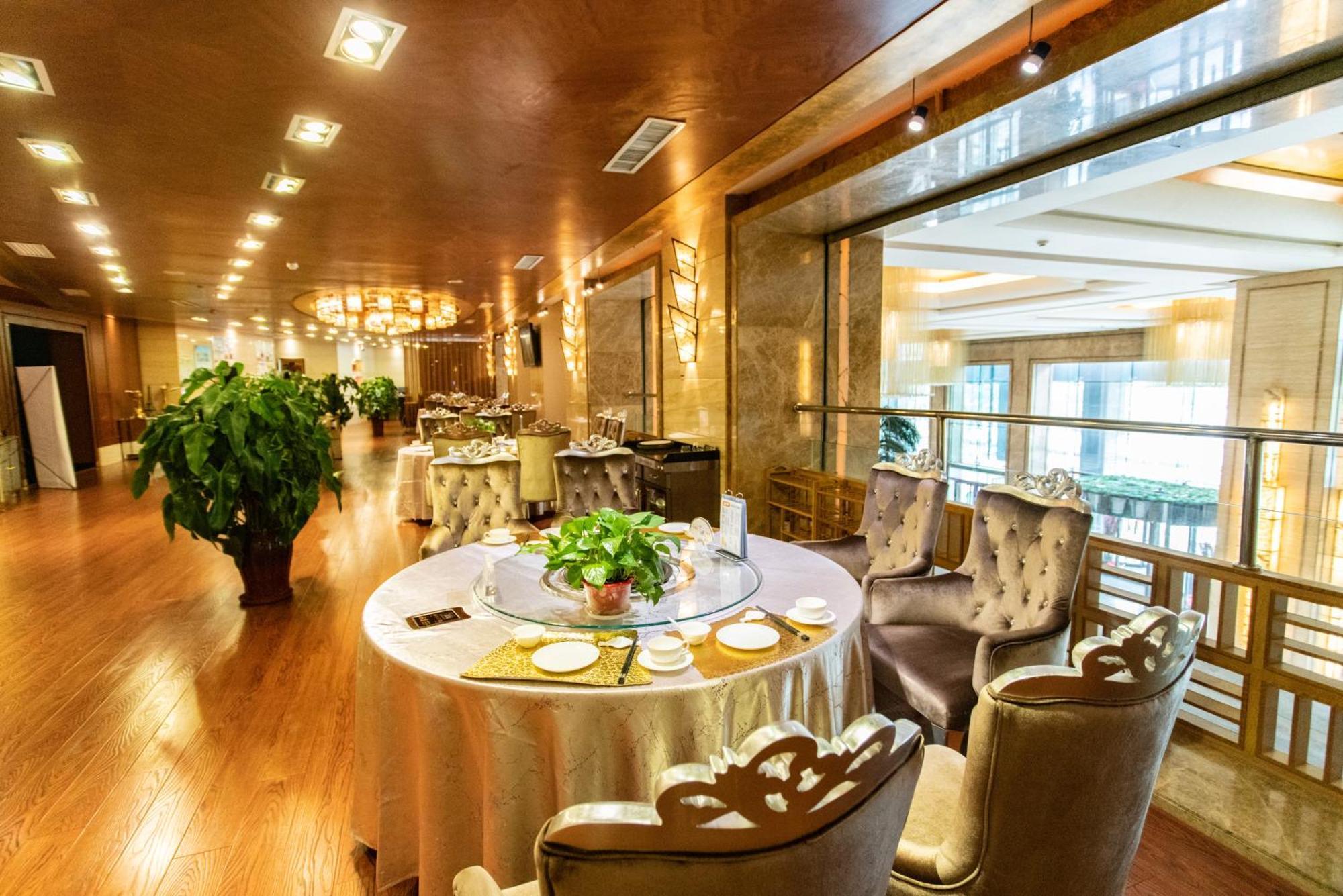 Header Baotou Hotel Екстериор снимка